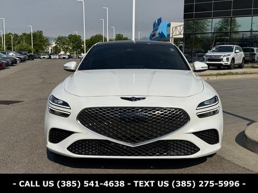 Uyuni White 2022 Genesis G70 2.0T