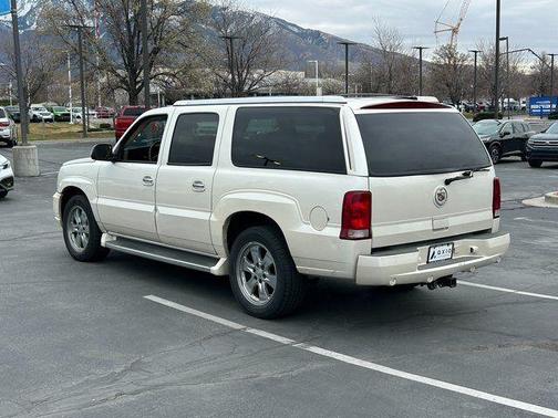 2004 Cadillac Escalade ESV 