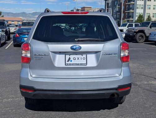 Ice Silver Metallic 2016 Subaru Forester 2.5i Premium