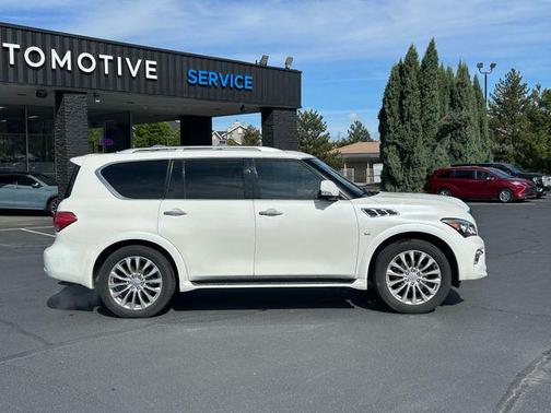 White 2015 INFINITI QX80 Base