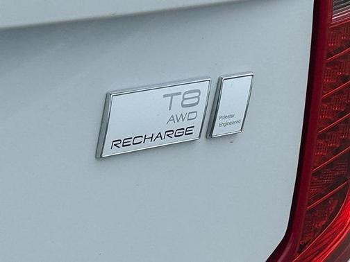 2023 Volvo XC90 Recharge Plug-In Hybrid T8 Plus Dark Theme 7 Passenger