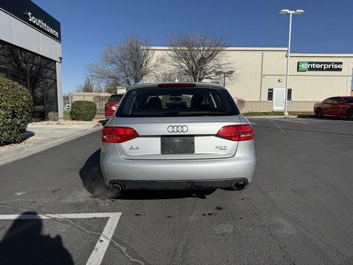 2010 Audi A4 2.0T Avant quattro Premium