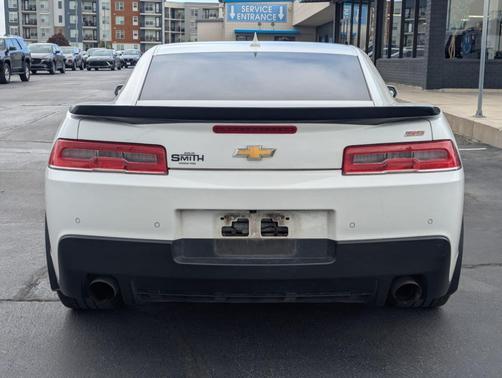 Summit White 2015 Chevrolet Camaro 2SS