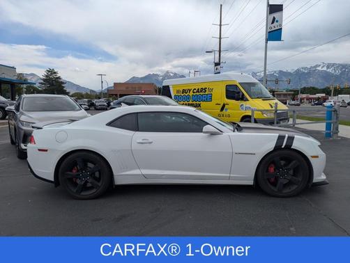 Summit White 2015 Chevrolet Camaro 2SS