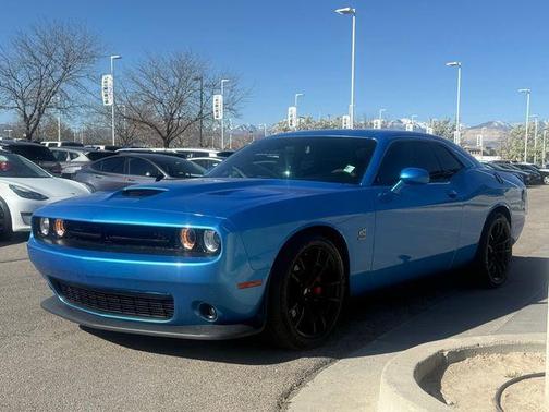 B5 Blue Pearlcoat 2019 Dodge Challenger R/T Scat Pack