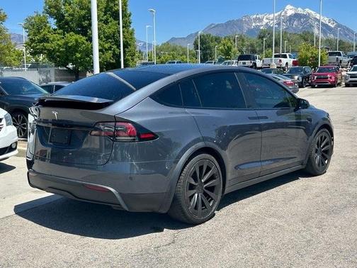2022 Tesla Model X Base