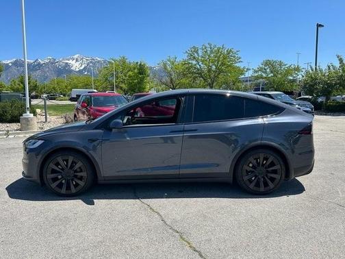 2022 Tesla Model X Base