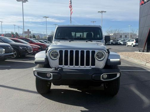 Silver Zynith Clearcoat 2022 Jeep Gladiator Sport