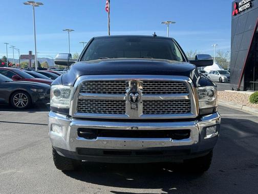 True Blue Pearlcoat 2018 RAM 2500 Laramie