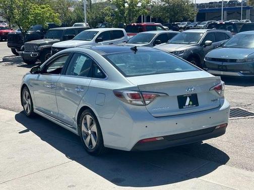 2016 Hyundai SONATA Hybrid Limited w/ Blue Pearl Interior