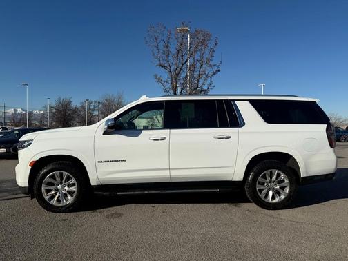 2023 Chevrolet Suburban Premier