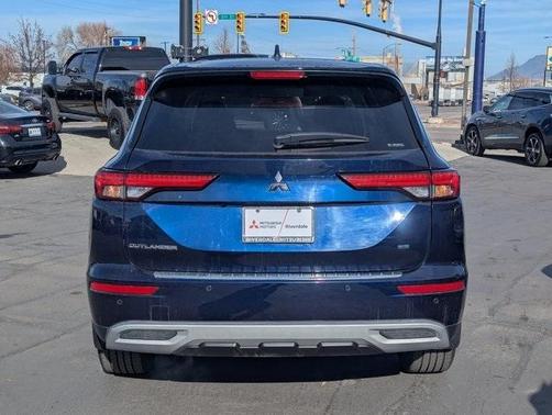 2024 Mitsubishi Outlander SE