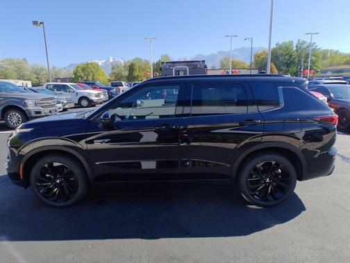 2025 Mitsubishi Outlander PHEV 