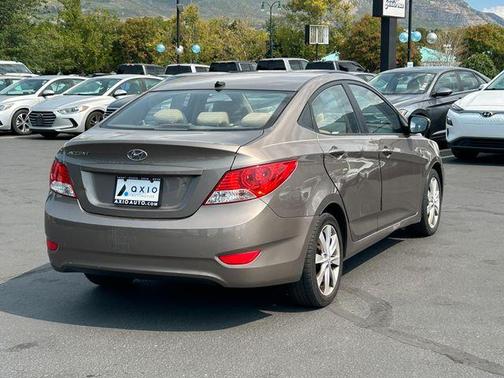 2012 Hyundai Accent GLS