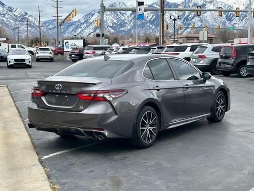 2022 Toyota Camry 