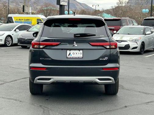 2025 Mitsubishi Outlander PHEV 