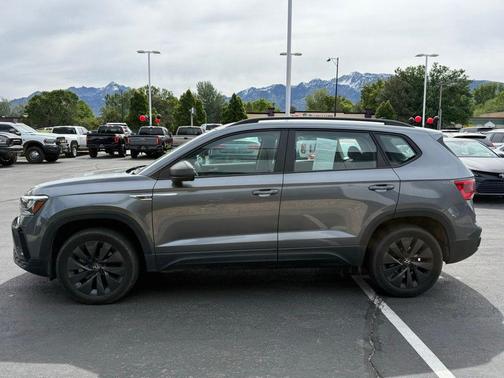 Platinum Gray Metallic 2022 Volkswagen Taos 1.5T S