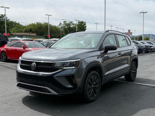 Platinum Gray Metallic 2022 Volkswagen Taos 1.5T S