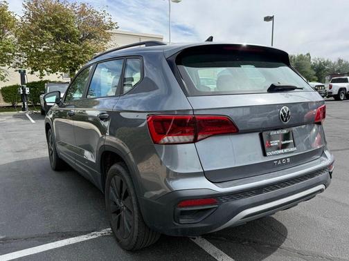 Platinum Gray Metallic 2022 Volkswagen Taos 1.5T S