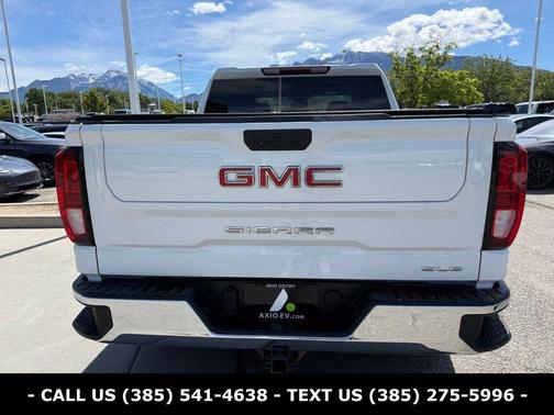 Summit White 2023 GMC Sierra 1500 SLE
