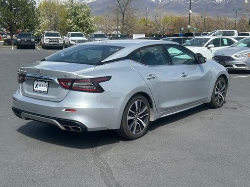 2023 Nissan Maxima SV