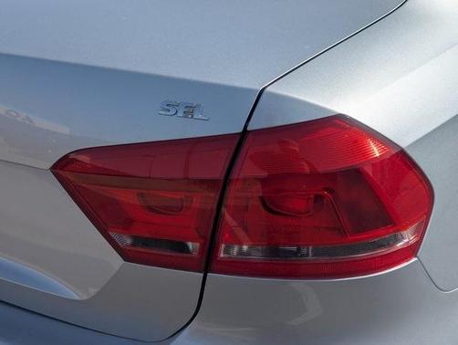 2013 Volkswagen Passat 2.5 SEL