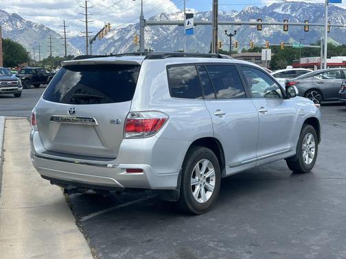 Classic Silver Metallic 2012 Toyota Highlander Hybrid Base