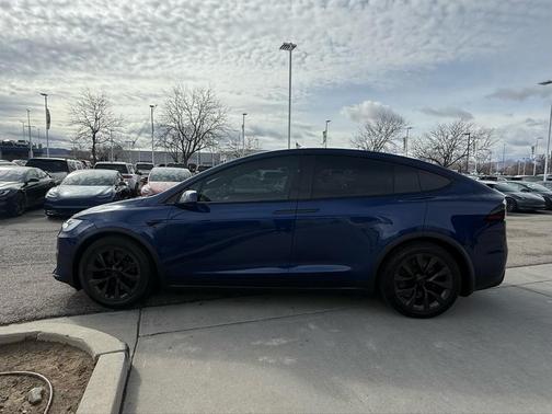 2022 Tesla Model X Plaid