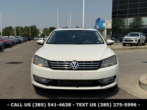 White 2012 Volkswagen Passat 2.0 TDI SE
