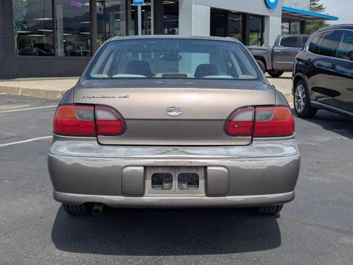 Medium Bronzemist Metallic 1999 Chevrolet Malibu LS