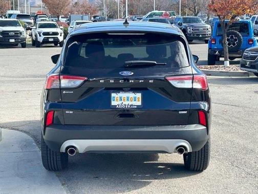 2022 Ford Escape PHEV SE