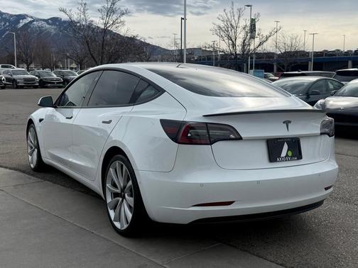 2019 Tesla Model 3 Performance
