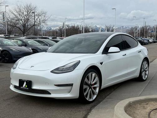 2019 Tesla Model 3 Performance