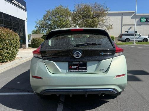 Jade Frost Metallic 2019 Nissan Leaf SV