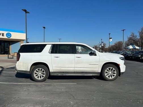 2023 Chevrolet Suburban Premier