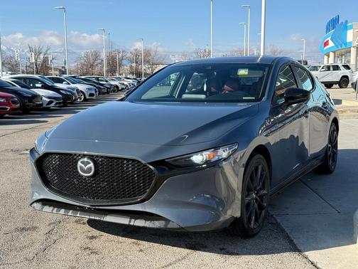 2023 Mazda Mazda3 2.5 S Carbon Edition