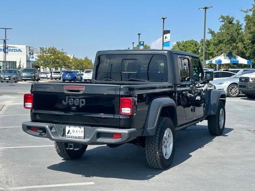 2020 Jeep Gladiator Sport