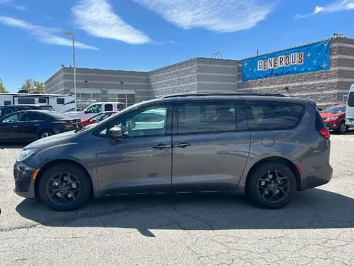 2019 Chrysler Pacifica Touring-L Plus