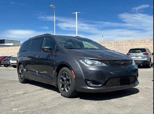 2019 Chrysler Pacifica Touring-L Plus