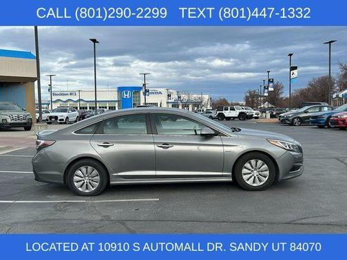 Metropolis Gray 2017 Hyundai SONATA Hybrid SE