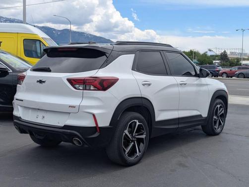 Iridescent Pearl Tricoat 2022 Chevrolet Trailblazer RS