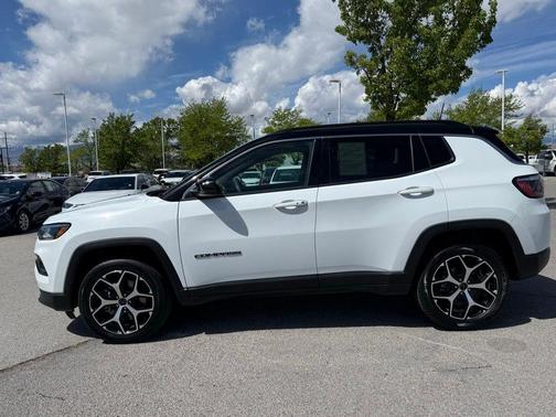 Bright White Clearcoat 2025 Jeep Compass Limited