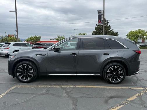 Machine Gray Metallic 2024 Mazda CX-90 Premium