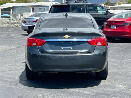 Nightfall Gray Metallic 2018 Chevrolet Impala LS