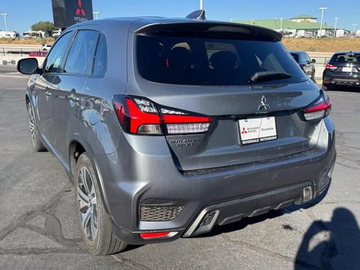 Mercury Gray Metallic 2024 Mitsubishi Outlander Sport 2.0 SE
