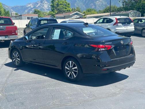 Black 2025 Nissan Versa 1.6 SV