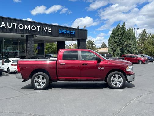 Delmonico Red Pearlcoat 2017 RAM 1500 Big Horn