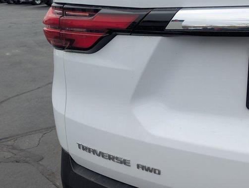 2022 Chevrolet Traverse LT Cloth