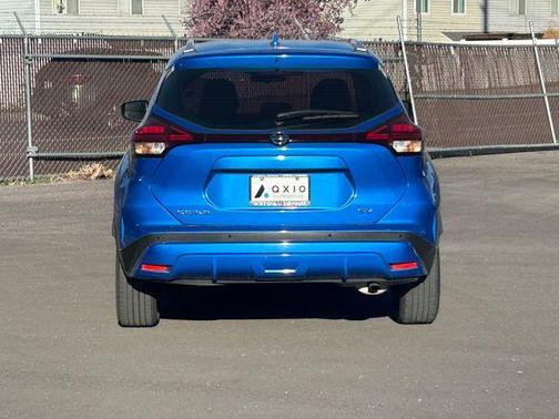 Electric Blue Metallic 2021 Nissan Kicks SV