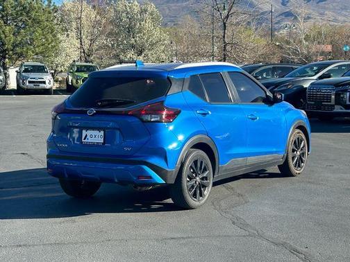 Electric Blue Metallic 2021 Nissan Kicks SV